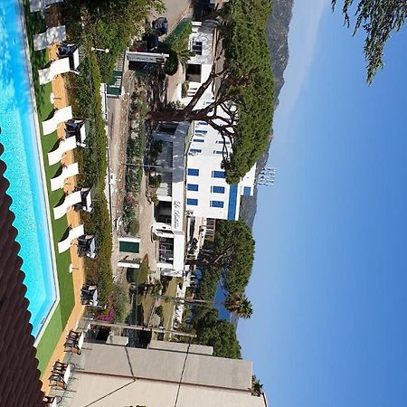 Hotel Madame Mere Saint-Florent  Exterior foto