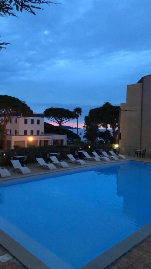 Hotel Madame Mere Saint-Florent  Exterior foto
