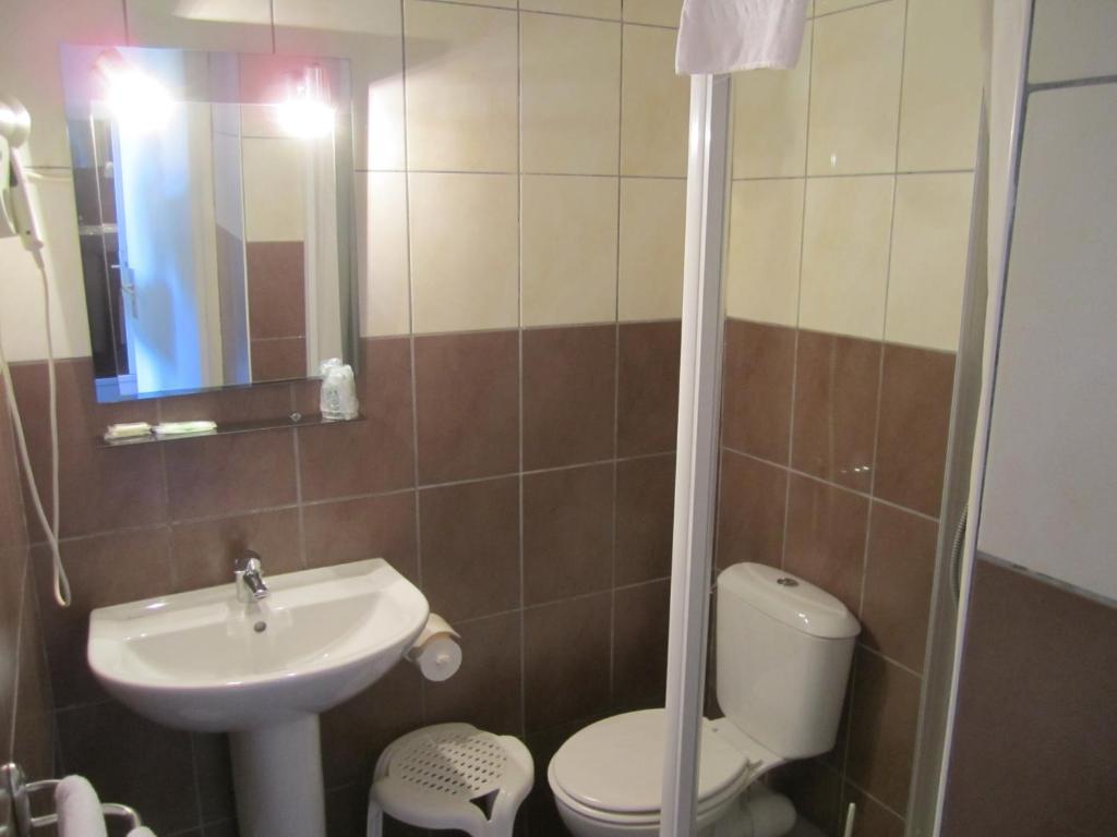 Hotel Madame Mere Saint-Florent  Habitación foto